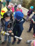 Feuerwehr Göpfritz/Wild besucht den Kindergarten