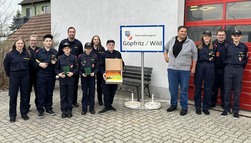 Übergabe Sportunion an Feuerwehrjugend