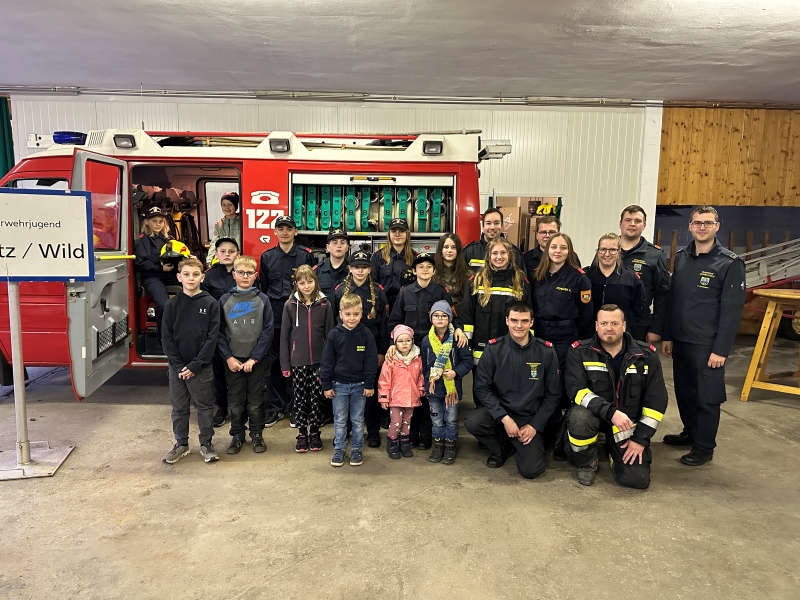 Vorstellung der Feuerwehrjugend in der Volksschule