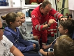 Besuch beim Roten Kreuz Allentsteig durch die Feuerwehrjugend