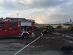 Übung mit dem hydraulischem Rettungsgerät sowie Bekämpfung eines Fahrzeugbrandes