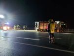 Schwerer Verkehrsunfall - PKW gegen LKW auf der LB2